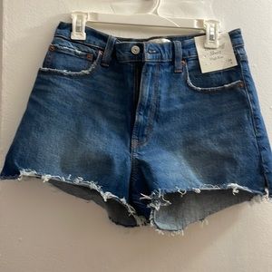 Abercrombie the cut off short high-rise jeans short